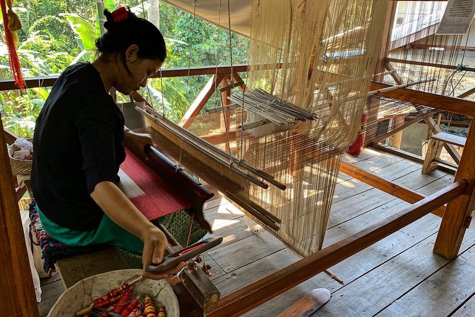 laos woven babrics (3)
