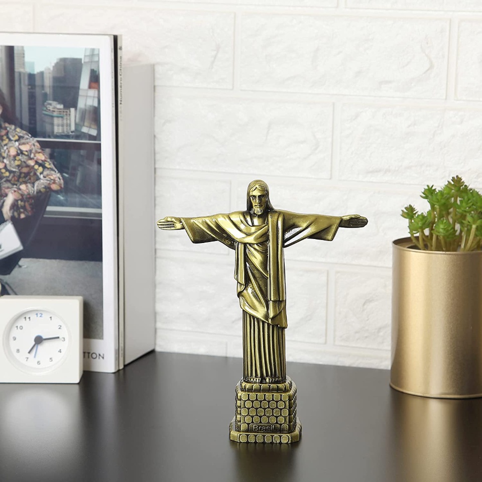 the statue of Christ the Redeemer souvenir