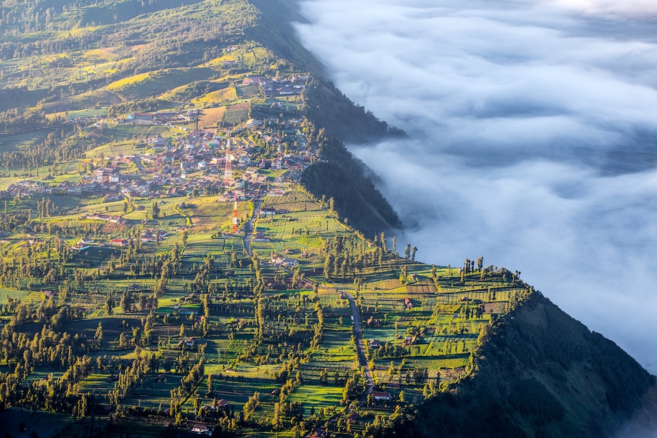 Morning view of Cemoro Lawang village11