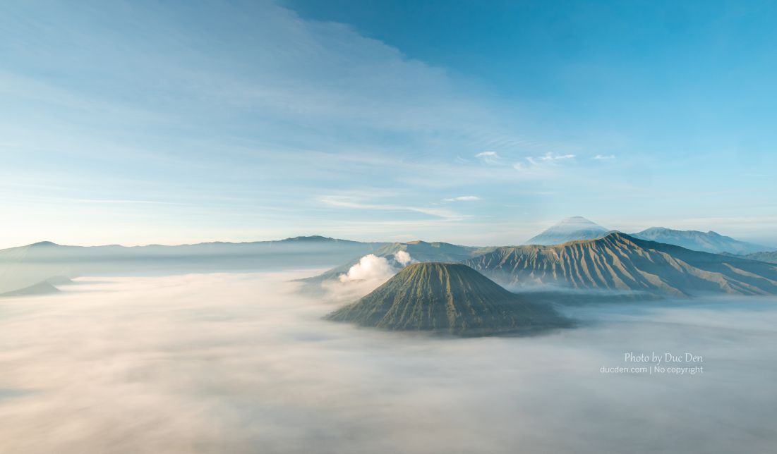mount bromo java indonesia0