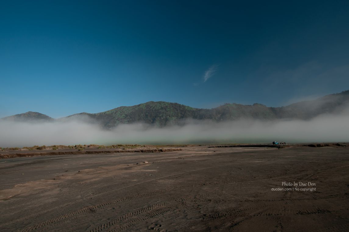 mount bromo java indonesia24