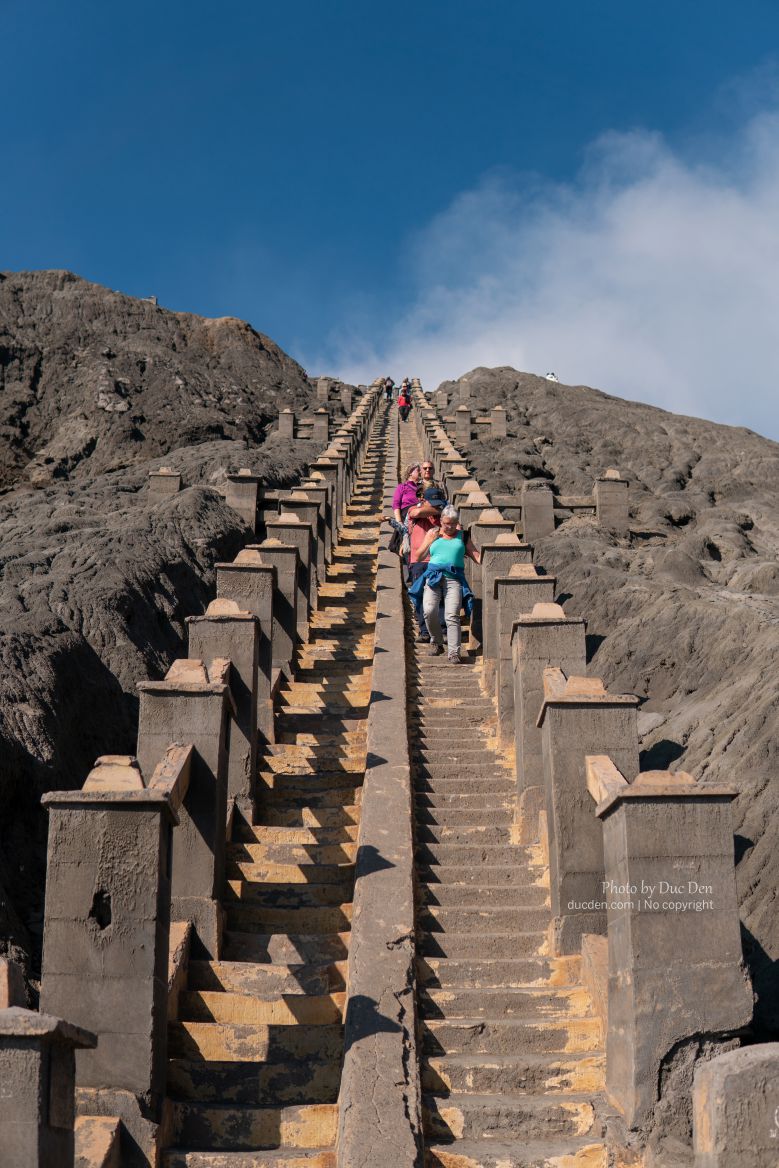 mount bromo java indonesia35