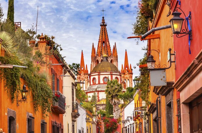 San-Miguel-de-Allende-Almada-Street-574137103