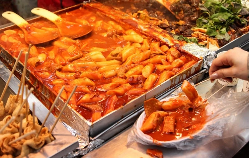 Mon-an-ngon-o-Daegu-Han-Quoc-mon-Dukbokki