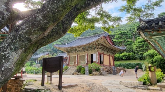 Jeondeungsa Temple3