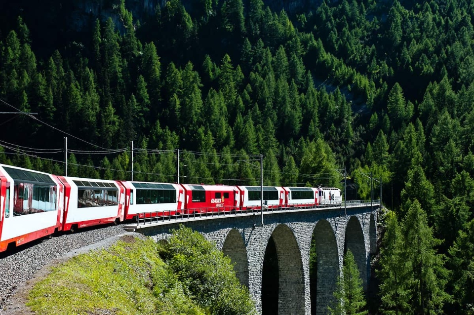 Glacier Express switzerland