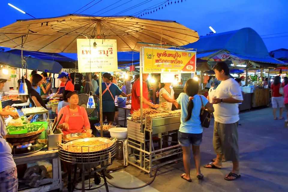 Weekend Night Market in Phuket 3