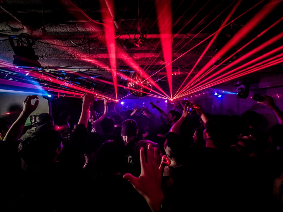 top 10 nightclubs osaka