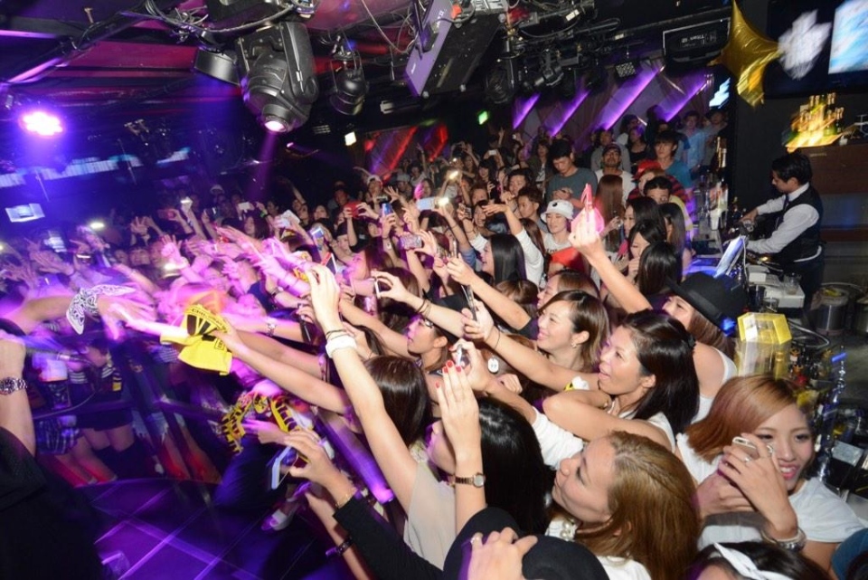 top 10 nightclubs osaka