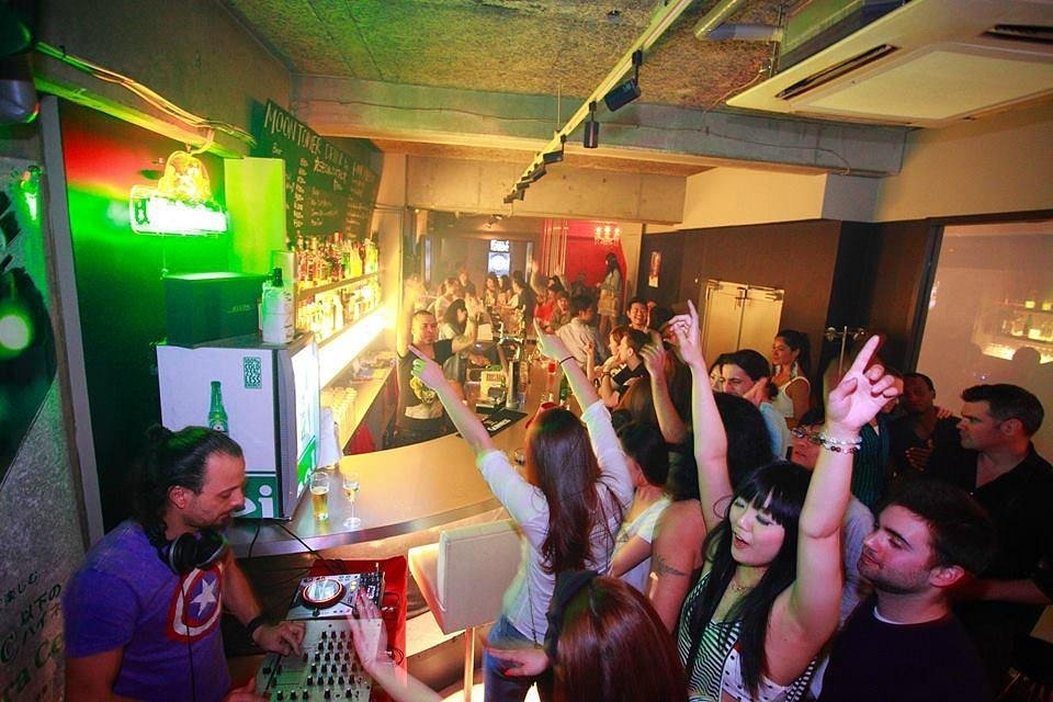 top 10 nightclubs osaka