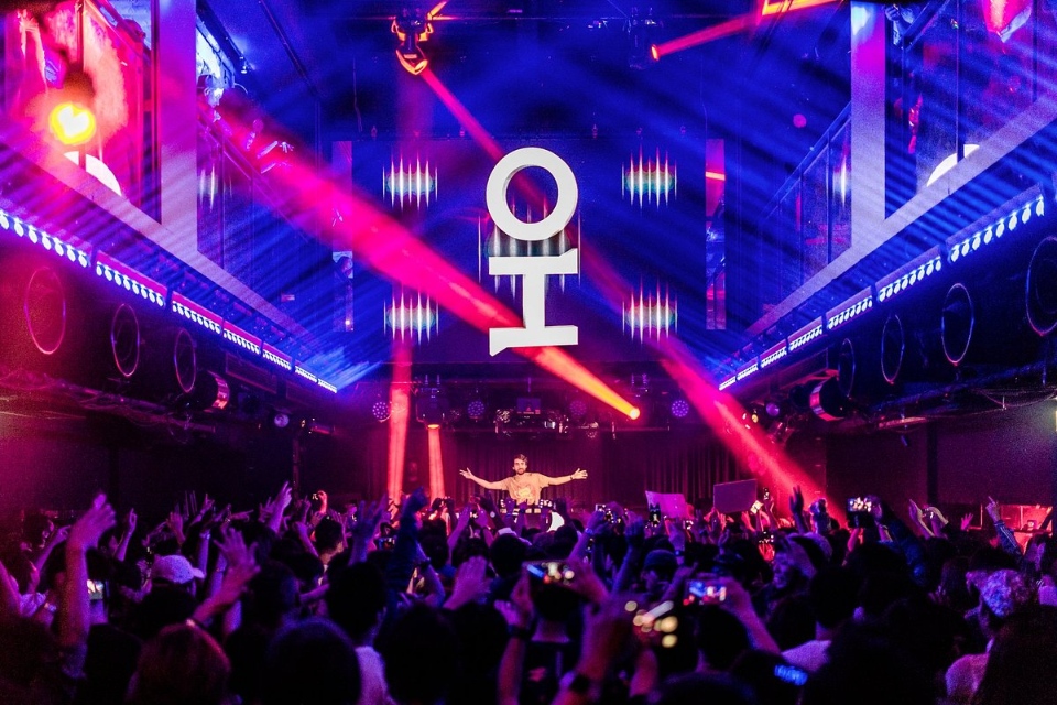 top 10 nightclubs osaka