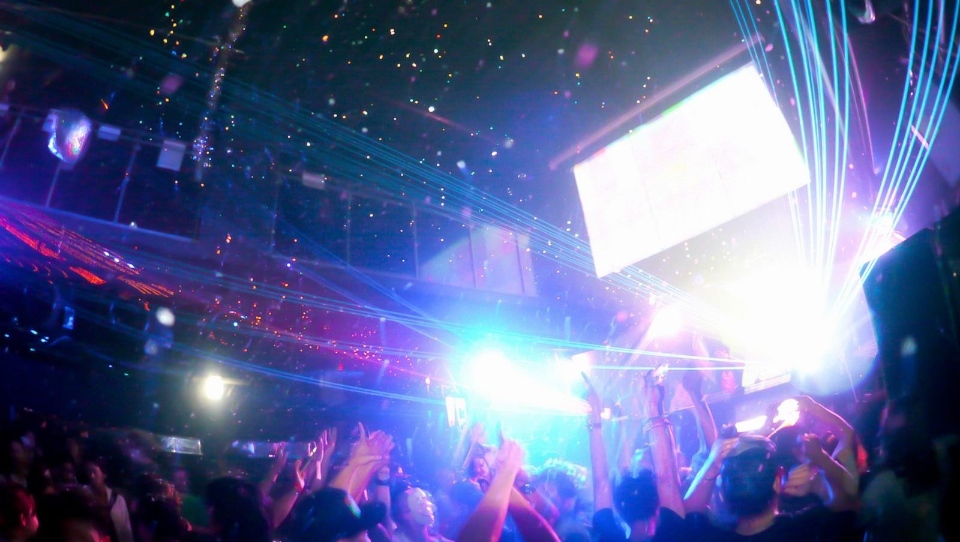 top 10 nightclubs osaka