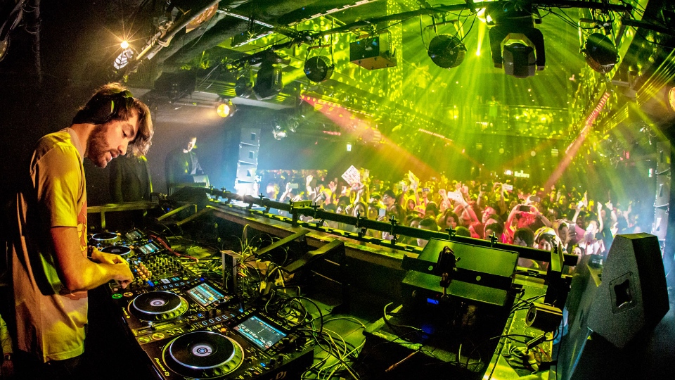top 10 nightclubs osaka