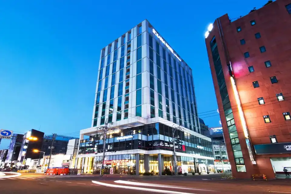 Solaria Nishitetsu Hotel Busan (1)