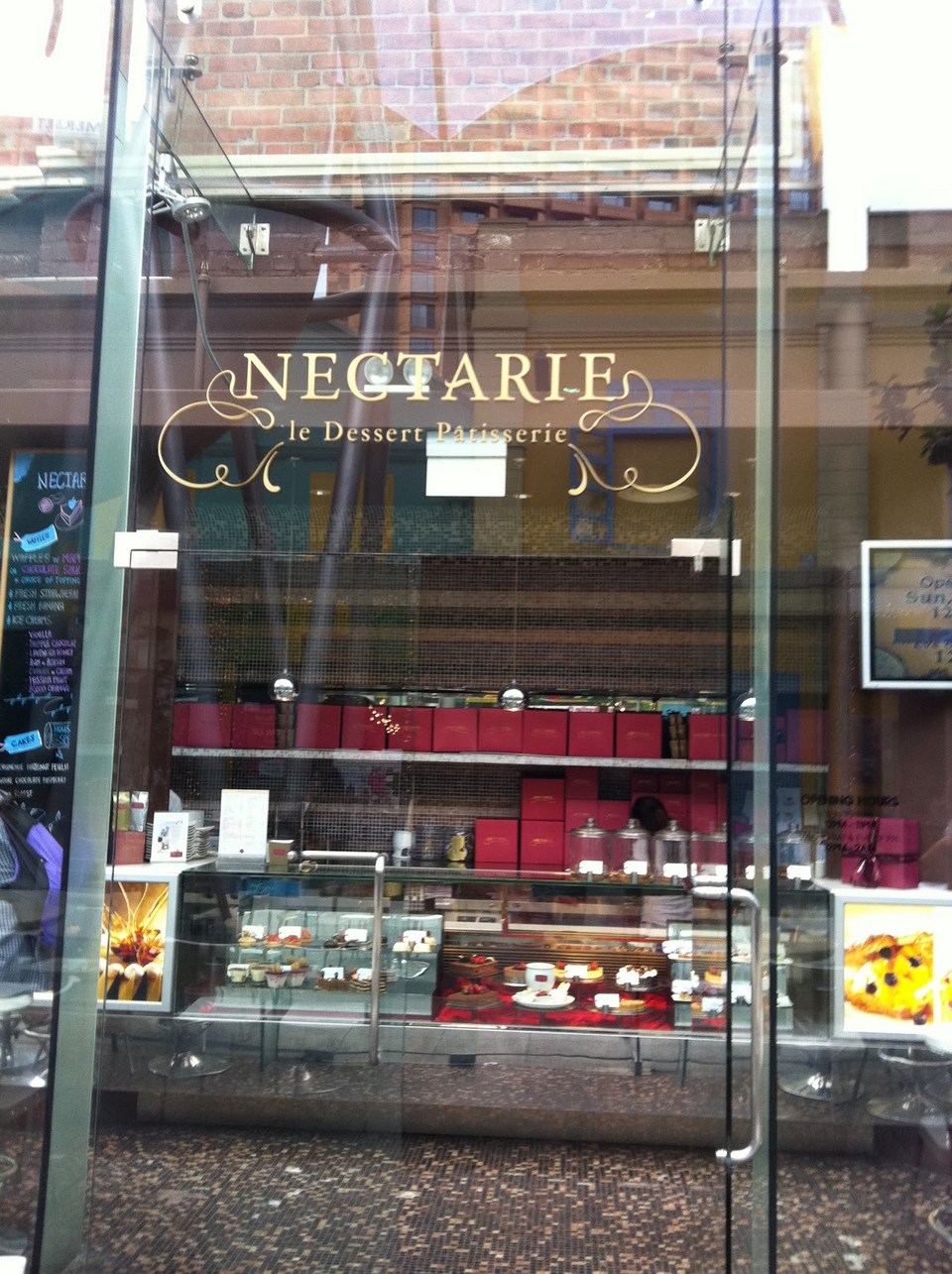 Nectarie, Clarke Quay