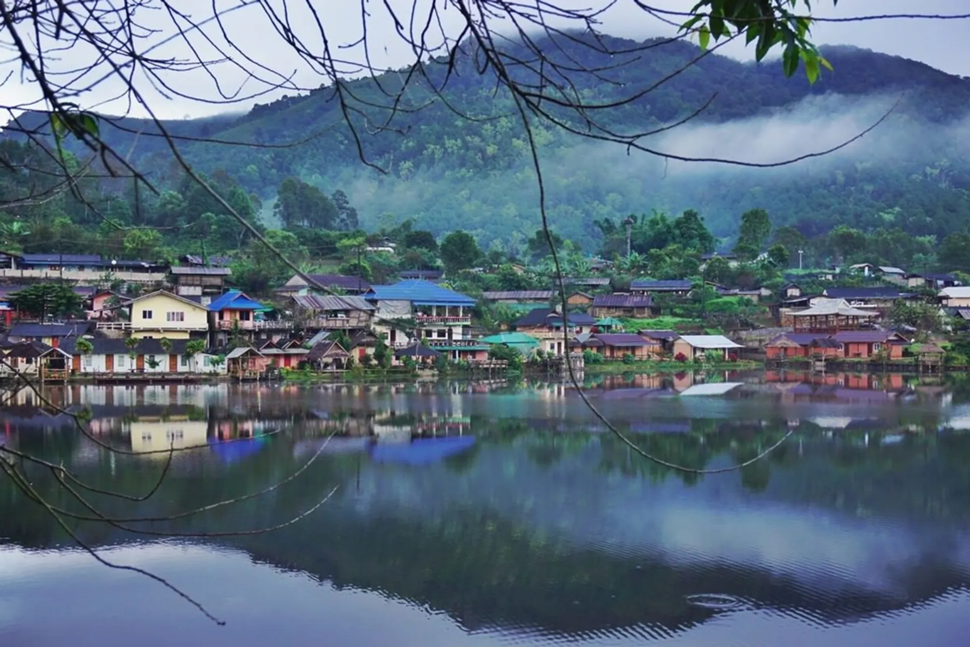 ban rak thai