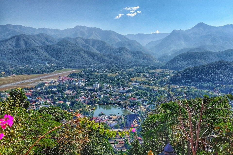 mae sariang town mae hong son1
