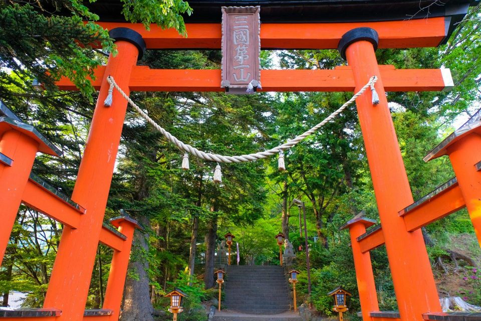 Red wooden gate at Arakura Sengen Shrine, Mount Fuji