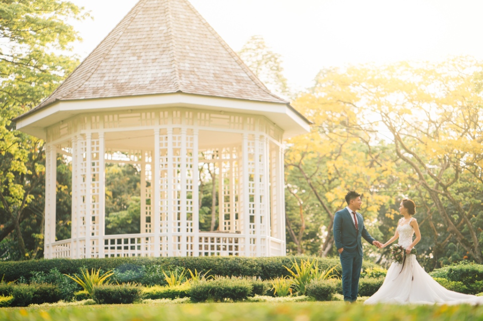 Bandstand at Singapore Botanic Gardens for wedding photos