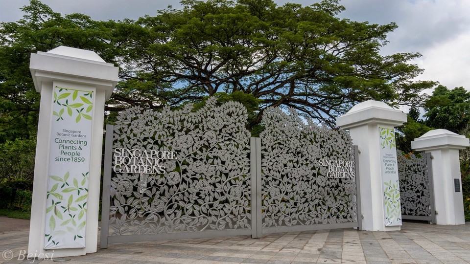 Tanglin gate at Singapore Botanic Gardens