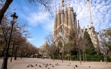 Barcelona itinerary 1 day — How to spend 1 day in Barcelona & what to do in Barcelona in one day
