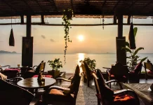 Where to eat in Koh Phangan? — 10+ best places to eat & best restaurants in Koh Phangan