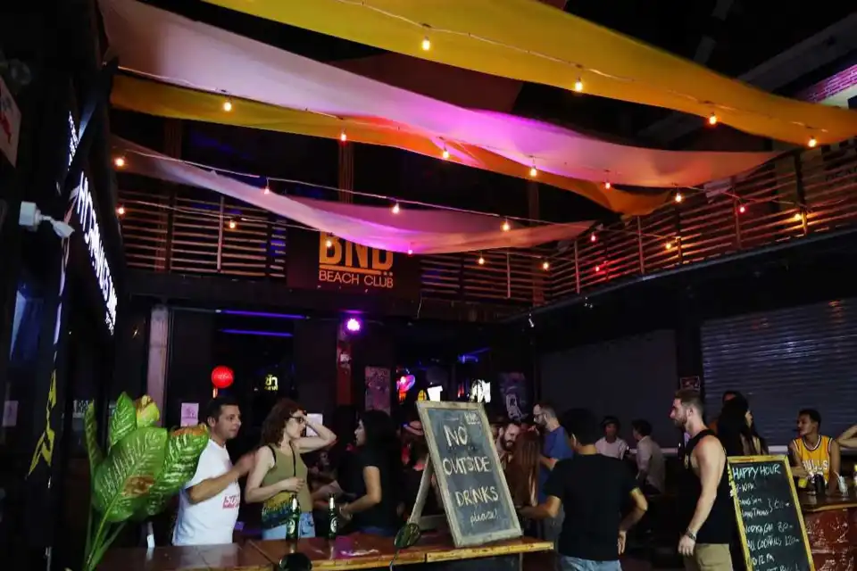 bnd beach club koh tao thailand (7)