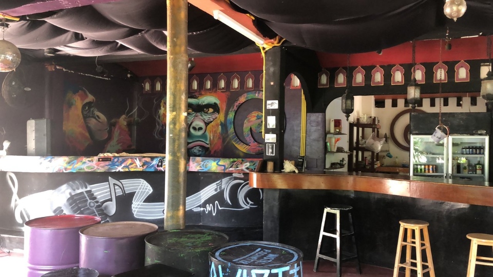 moov bar koh tao thailand (14)