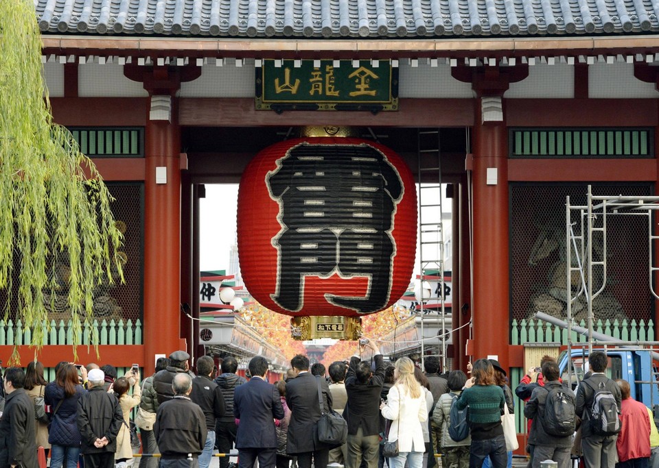 A large red lantern in Sensoji Temple, Asakusa, Japan