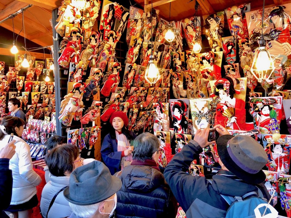 Hagoita-ichi festival, Asakusa, Tokyo, Japan 2