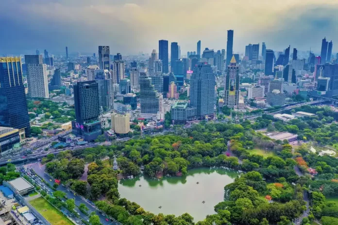 lumpini park bangkok thailand (16)