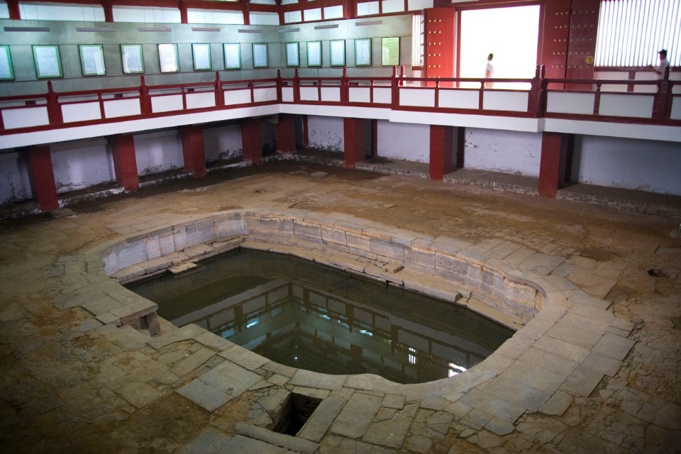 Huaqing_hot_spring_4jpg