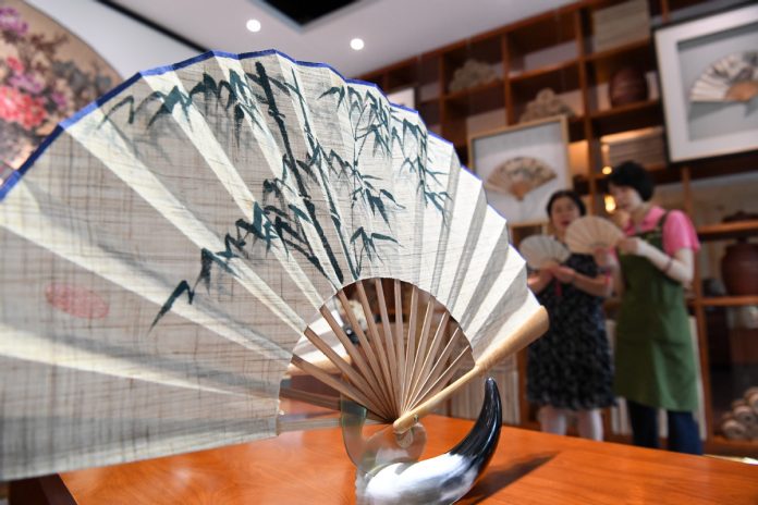 Rongchang folding fan chongqing0