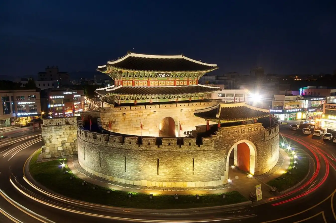 Paldalmun (Paldal Gate) suwon
