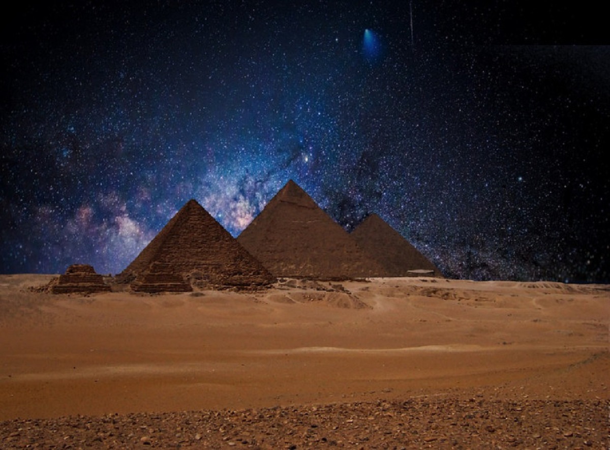giza pyramid cairo