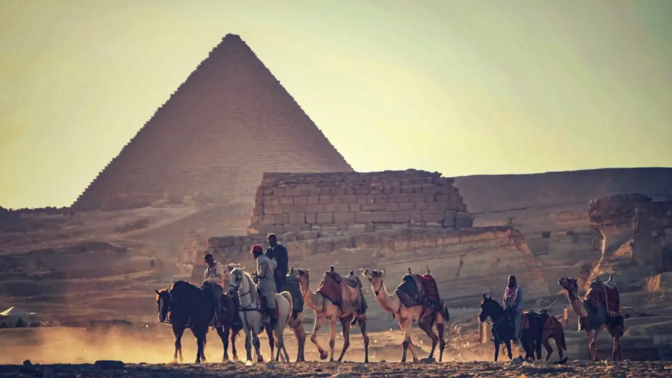giza pyramid cairo