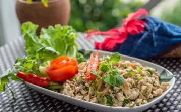 What to eat in Laos? — 15+ famous, most popular & best food in Laos