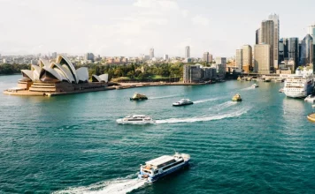 Australia travel itinerary 10 days. How to spend 10 days in Australia?