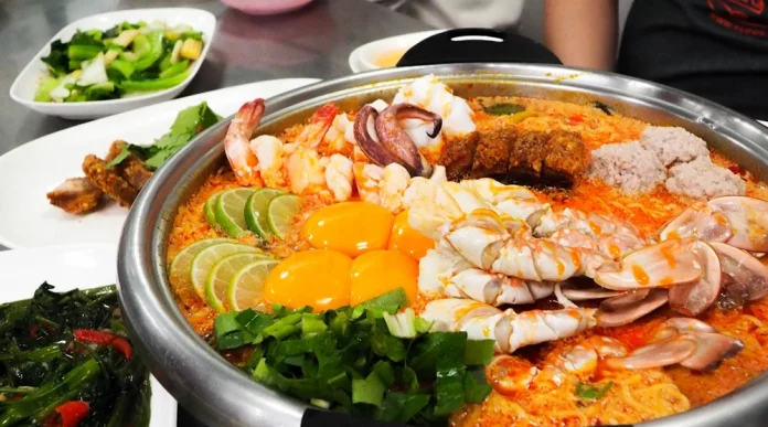 Tom Yum Thailand - National Thai specialty