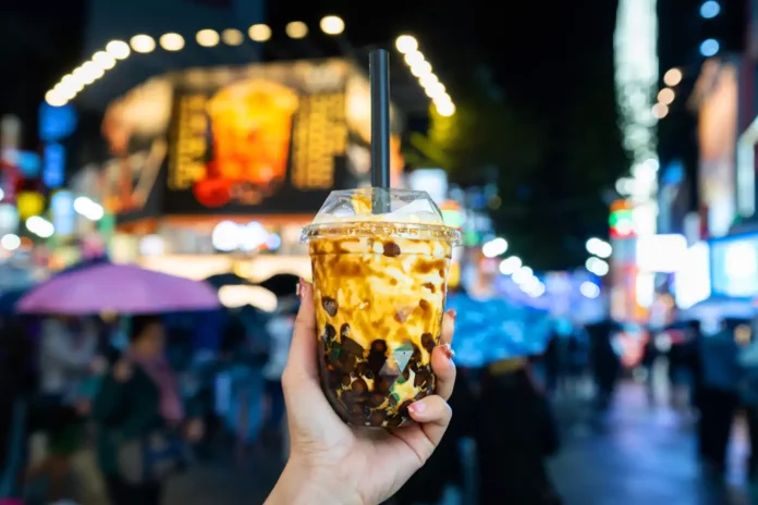 taiwan bubble tea shutterstock_1583360704