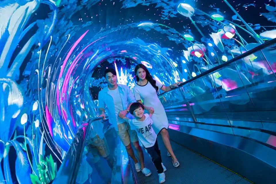 2Guangzhou Zhengjia Polar Ocean World Aquarium