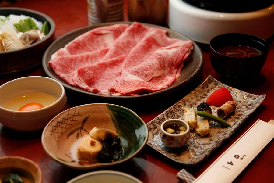 Sukiyaki Kappou Hiyama Hot Pot Restaurant in Tokyo