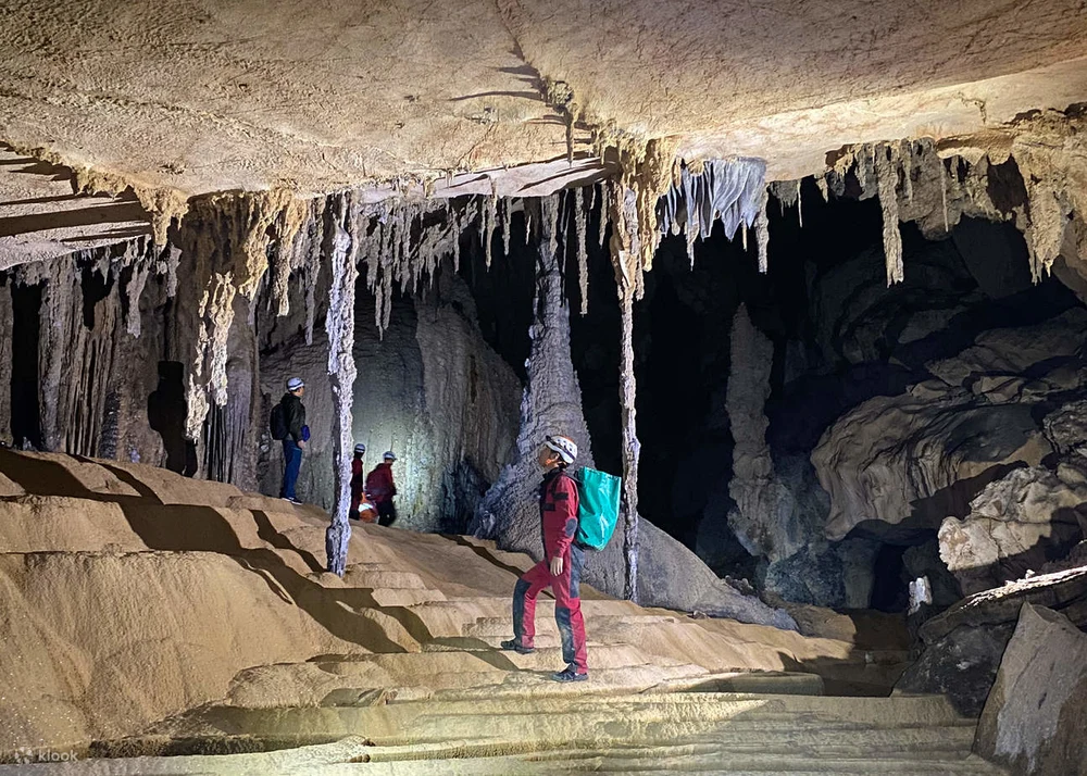 Silver Cave guilin23