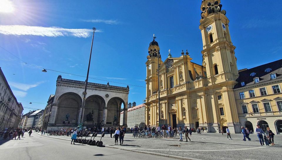 Odeonsplatz Historical Square23 (1)