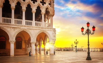 17+ must-see & best attractions in Venice