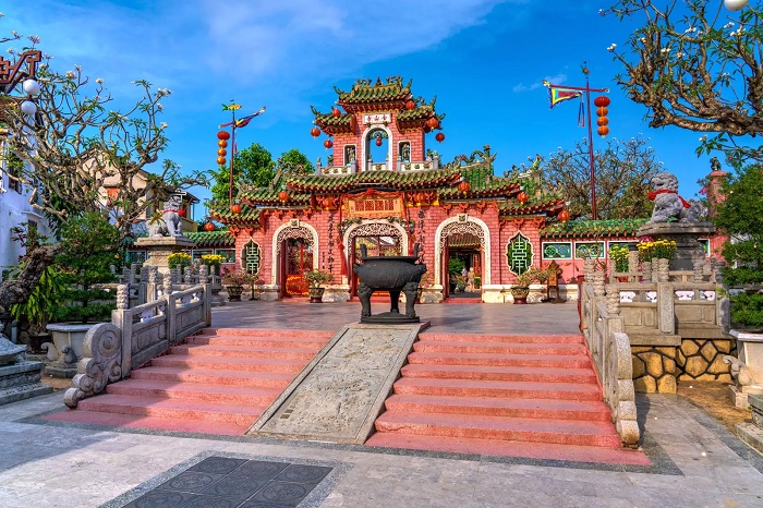 3Visit the Phuc Kien Assembly Hall (Fujian Assembly Hall) in Hoi An