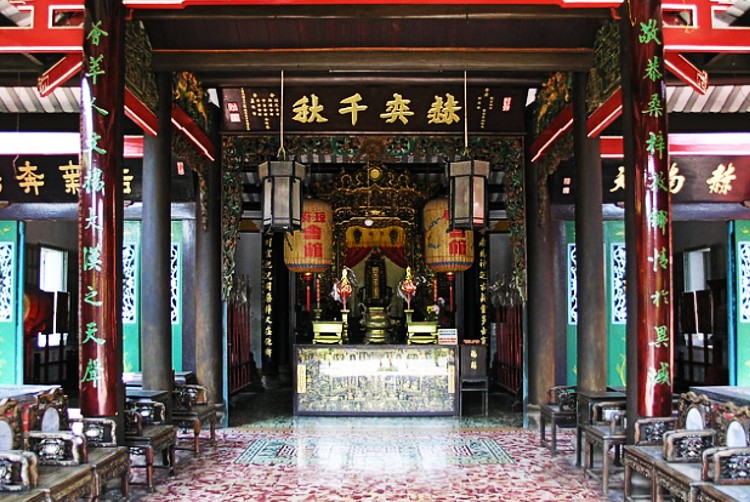 Stroll Through Trieu Chau Assembly Hall (Teochew Assembly Hall) – Ong Bon Pagoda in Hoi An2