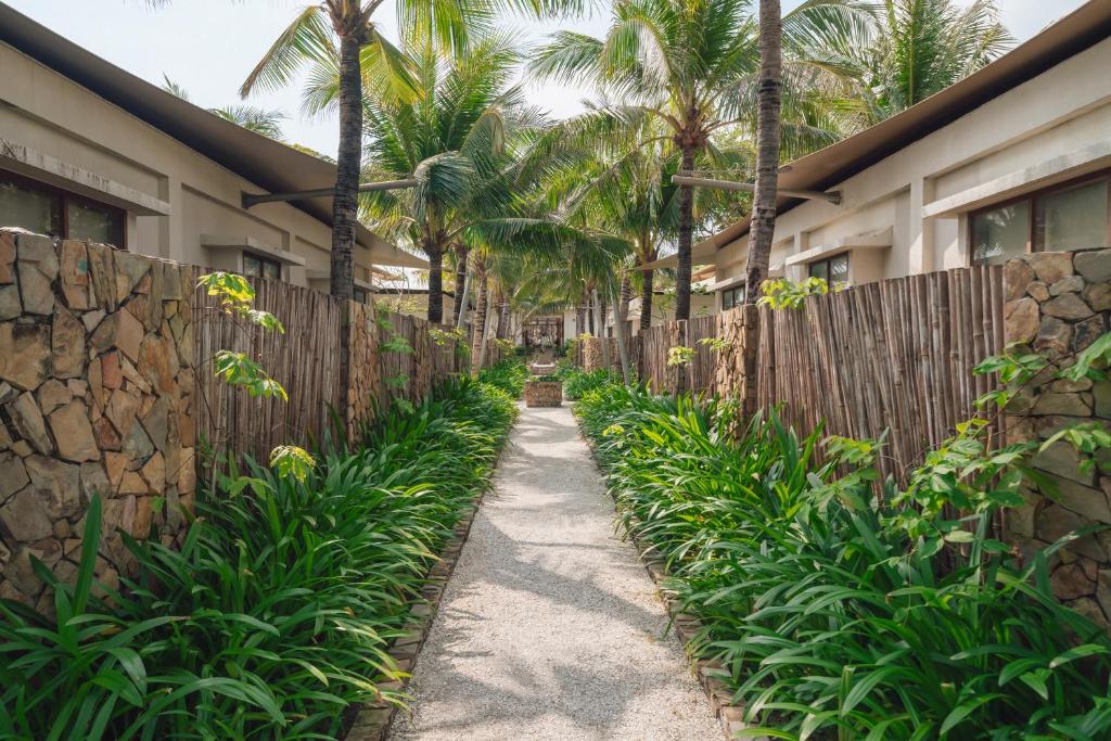 Fusion Resort Cam Ranh – All Spa Inclusive 6