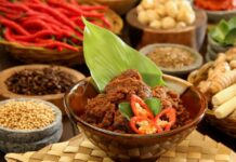 What to eat in Indonesia: 14 most famous & must try food in Indonesia