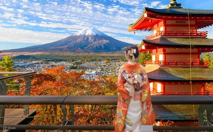 mount fuji chureito pagoda japan autumn (1)